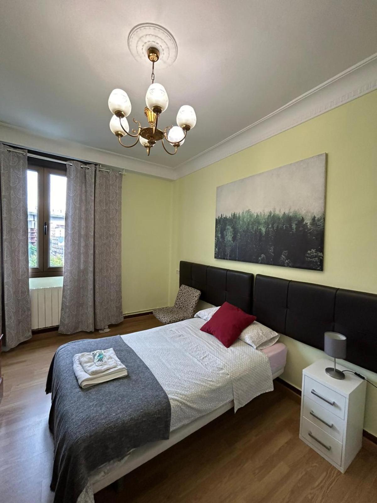 Fliphouse Rooms Pension Бильбао Экстерьер фото