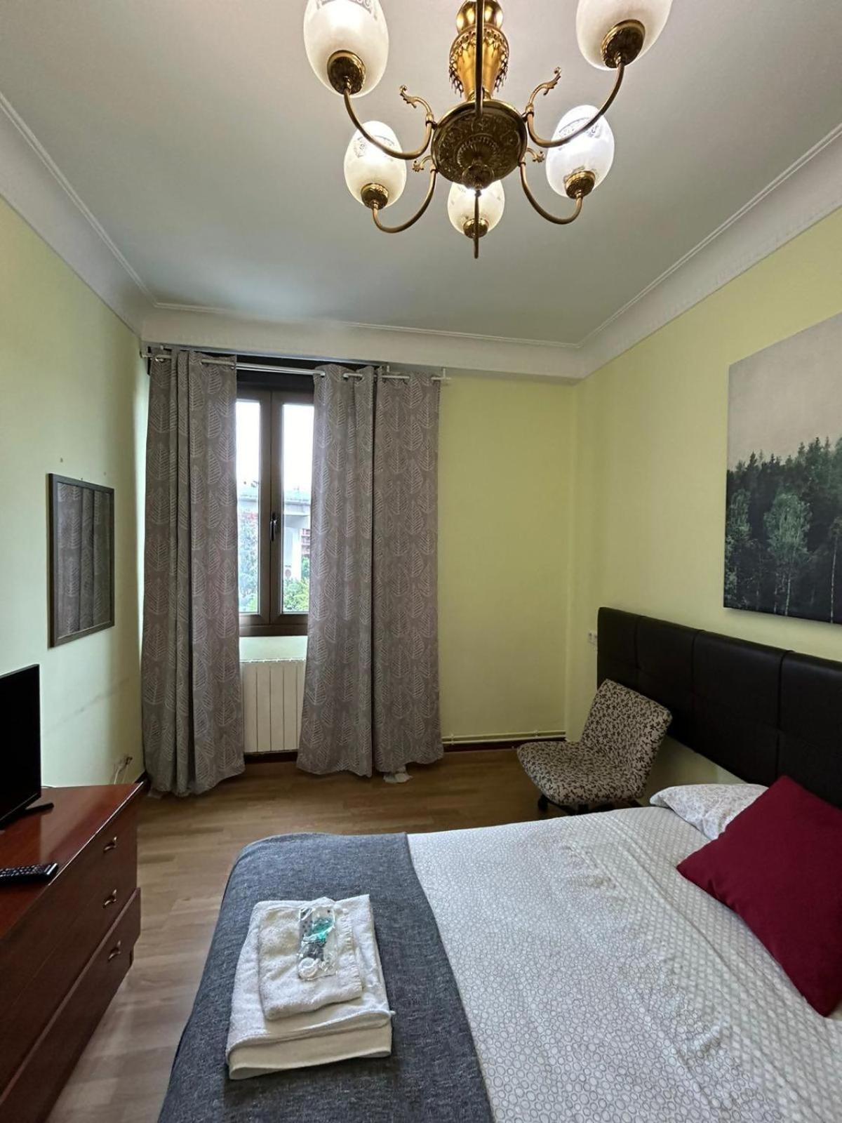 Fliphouse Rooms Pension Бильбао Экстерьер фото