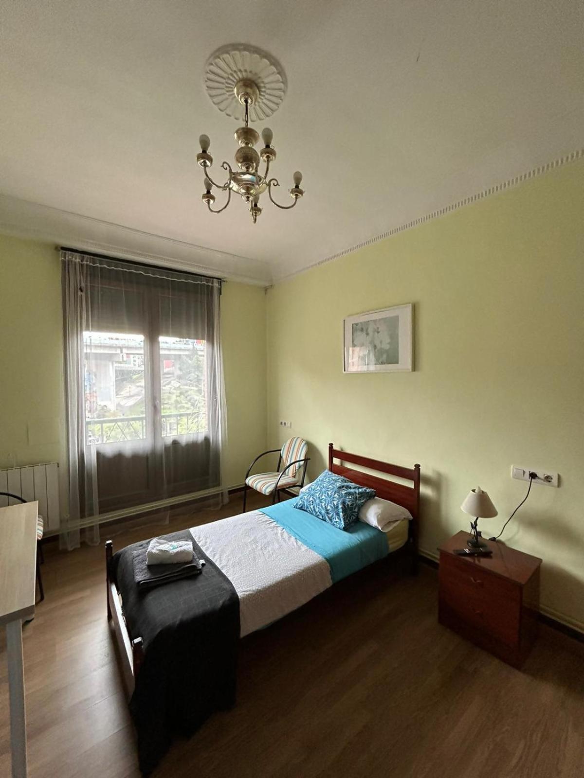 Fliphouse Rooms Pension Бильбао Экстерьер фото